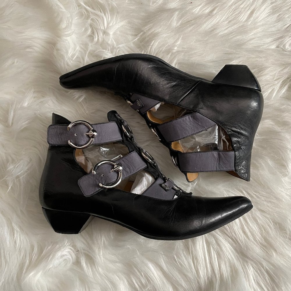 Fluevog Truth Tammi Rose Boots Black Navy Size 10.5